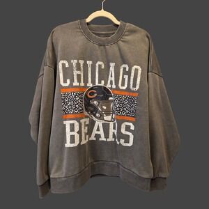 NWT Game Day Couture Chicago Bears Crewneck Sweatshirt  Oversized Small (LARGE)